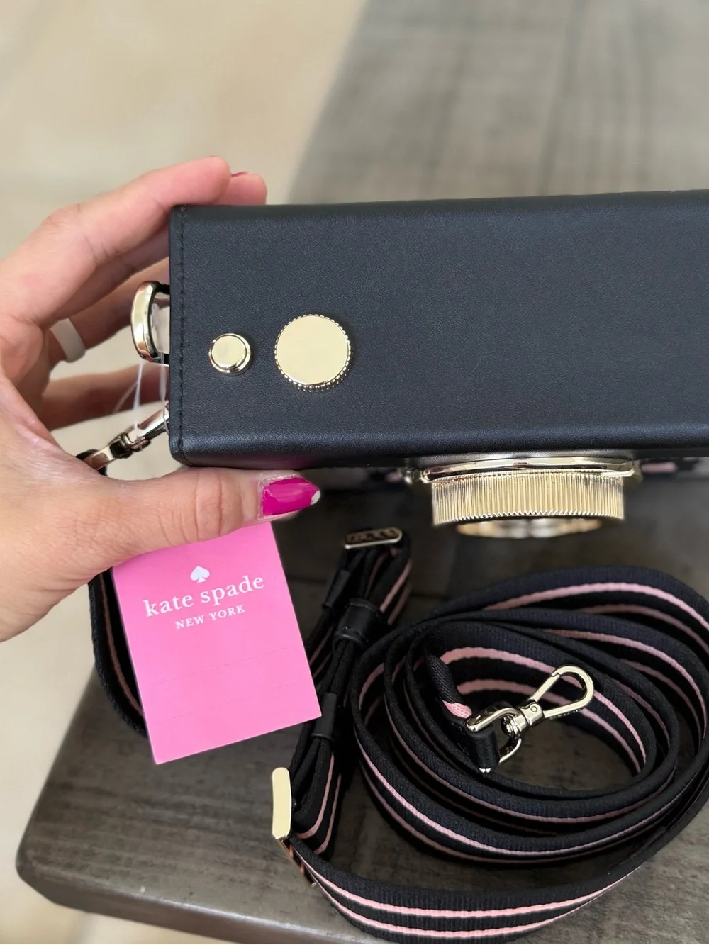 NWT Kate Spade Oh Snap 3D Camera Bag Crossbody – Black Multi